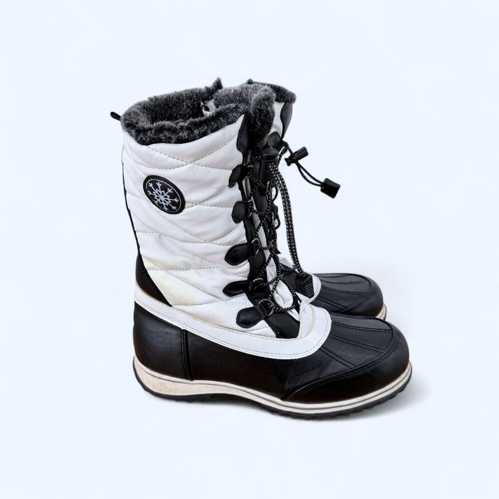 White Black Quilted Winter Snow Boots Waterproof Faux Fur Trim Bungee Laces